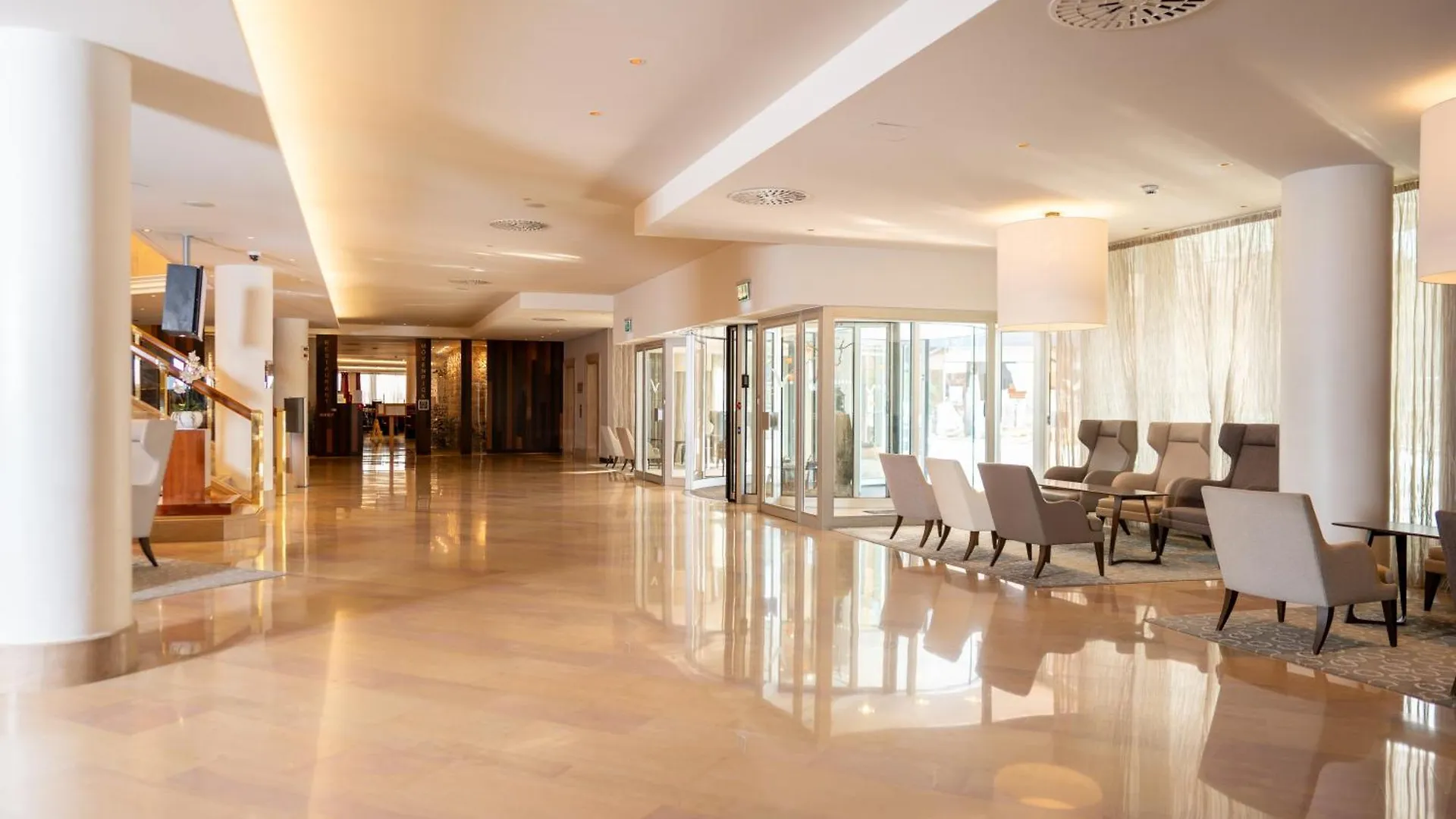 Moevenpick Hotel ז'נבה 4*,  שוויץ